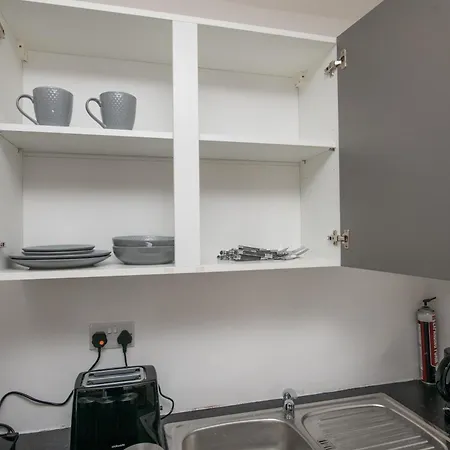 Cosy One Bedroom Flat Solihull Exterior photo