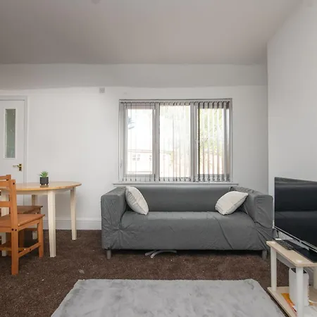 Cosy One Bedroom Flat Solihull Exterior photo